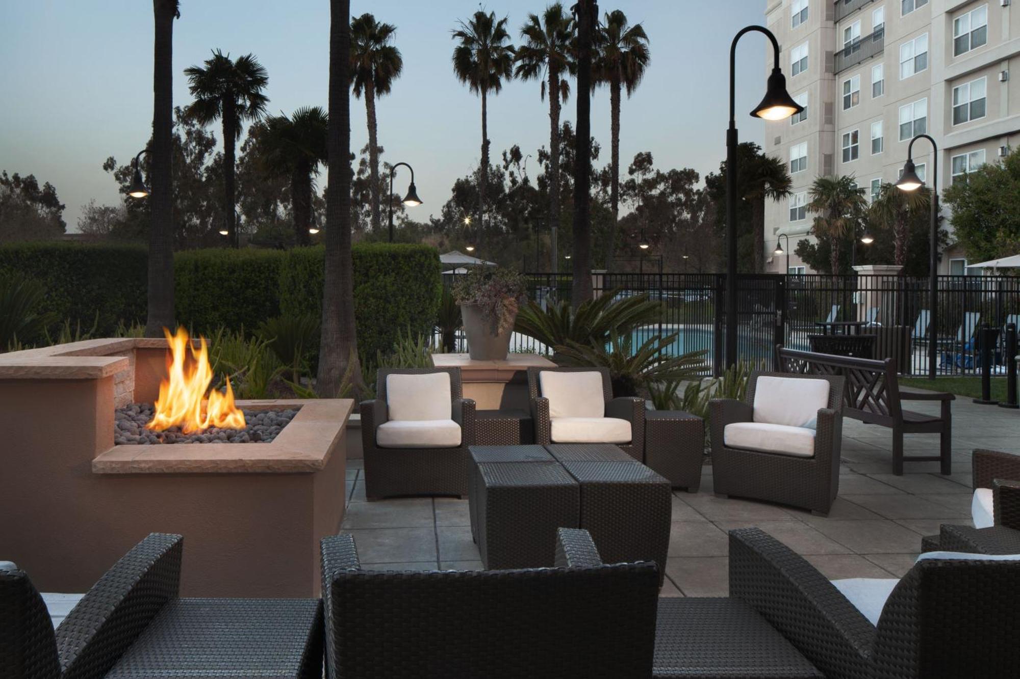 Residence Inn By Marriott Newark Silicon Valley Exterior foto